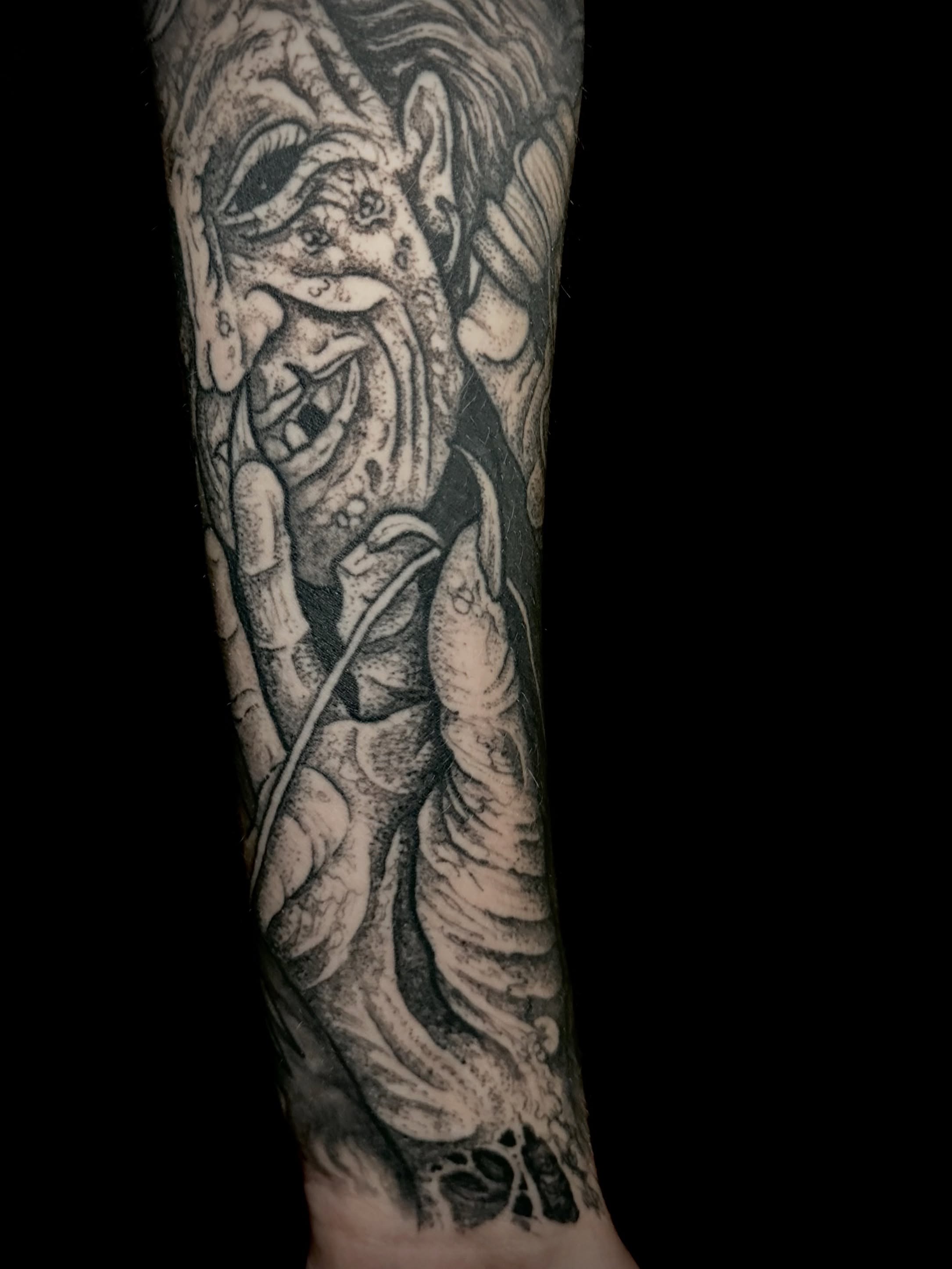 Aged man dotwork tattoo on the forearm by Noah Durany