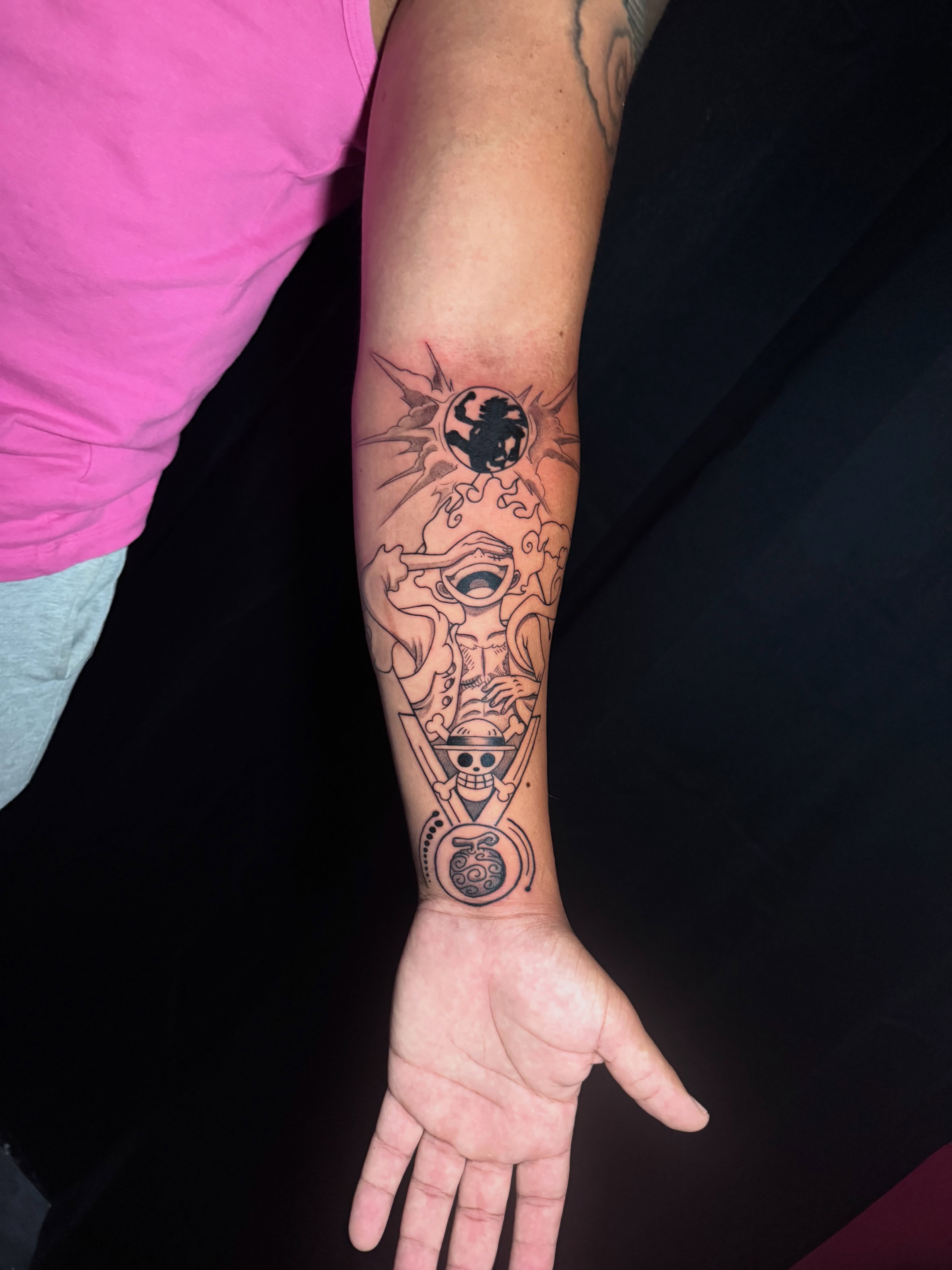 Tattoo by @dante_srs — black_and_grey