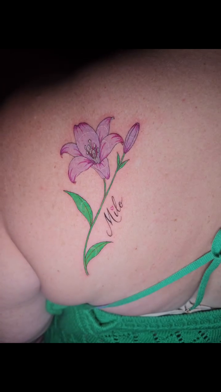 Tattoo by @carolynxriot.tattoos — fine_line, realism