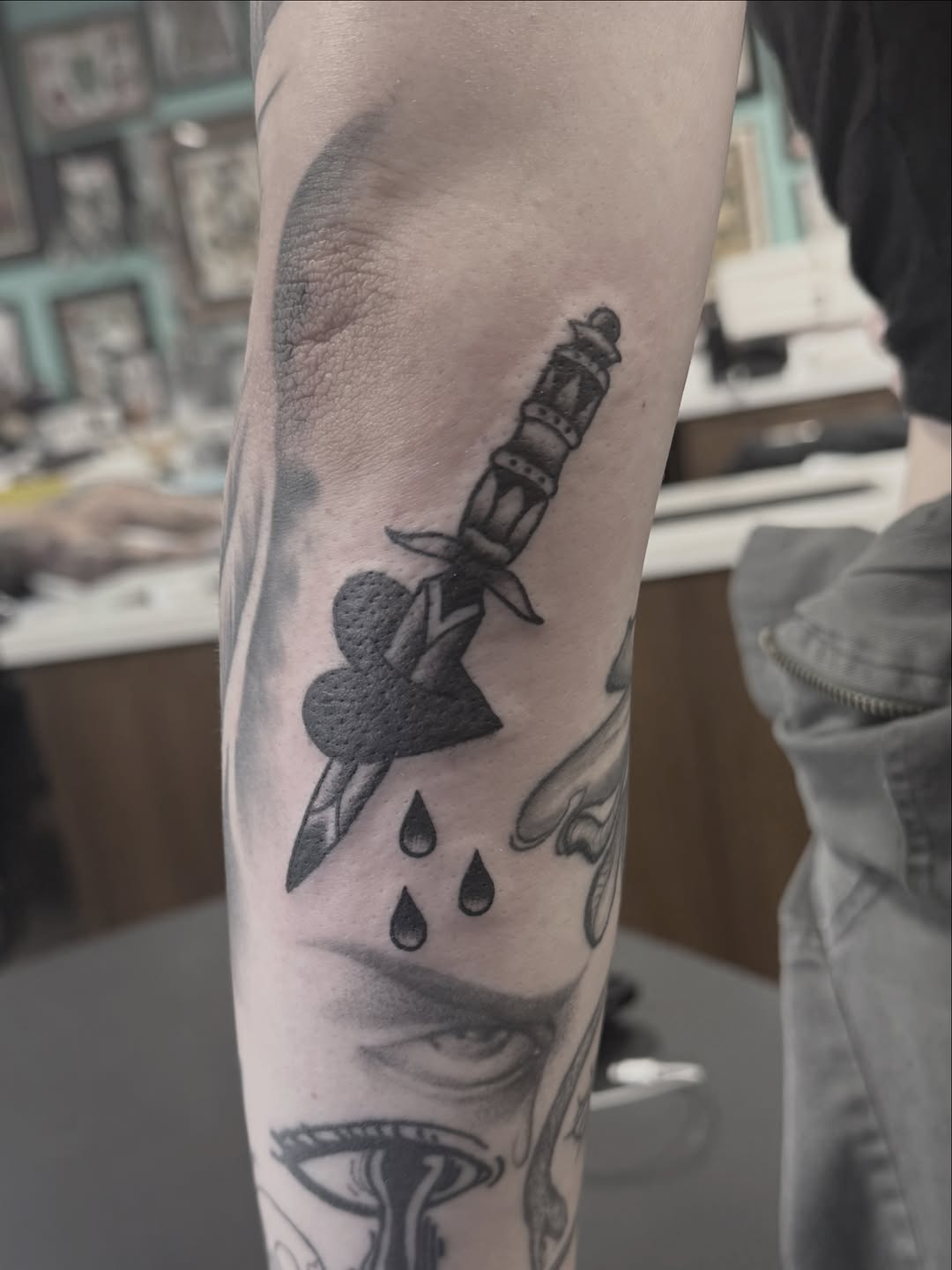 Tattoo by @mr.spidertattoo — american_traditional, black_and_grey