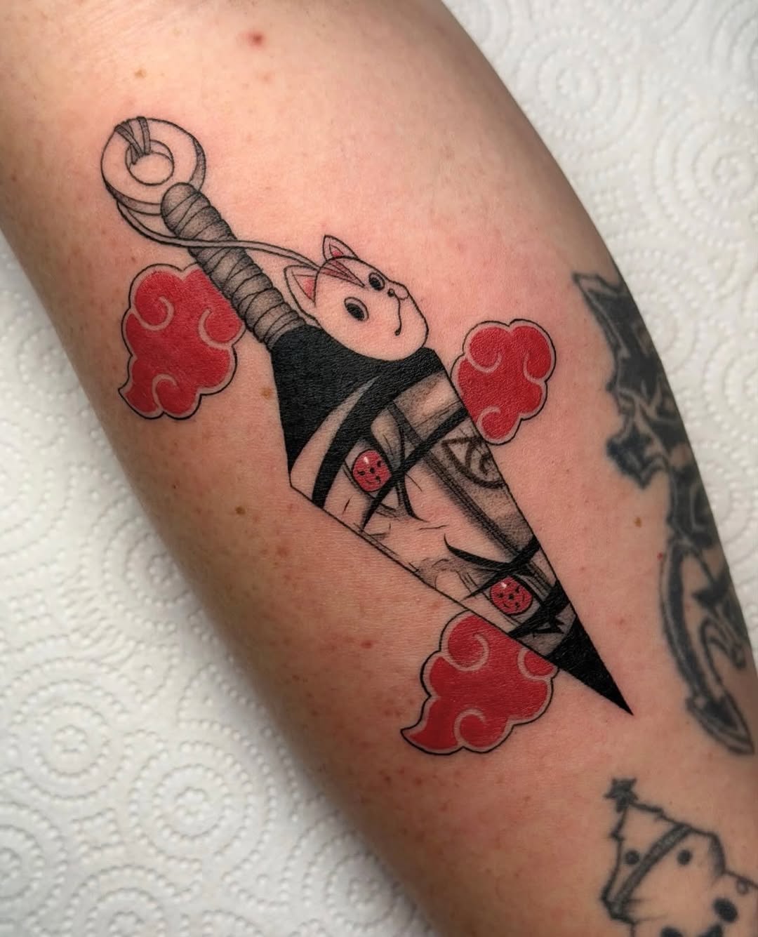 Tattoo by @baka_notgonnahurtyou — anime, blackwork