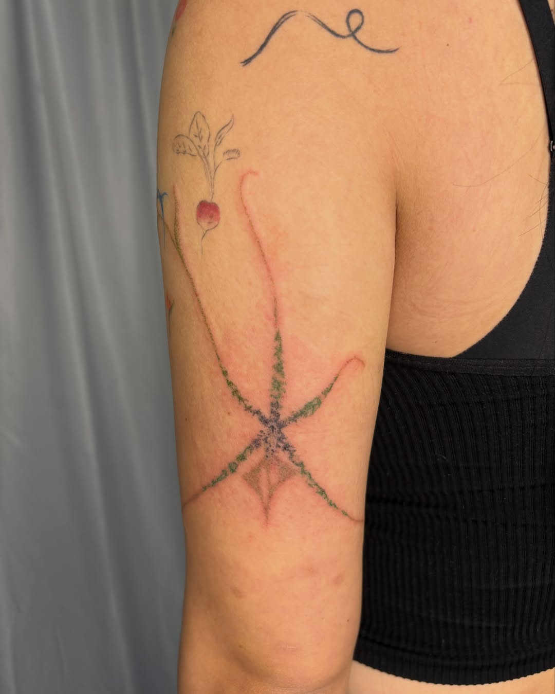 Starfish geometric tattoo on the forearm by sabrina ✿ ◔ ں ◔ ✿ san francisco tattoo!