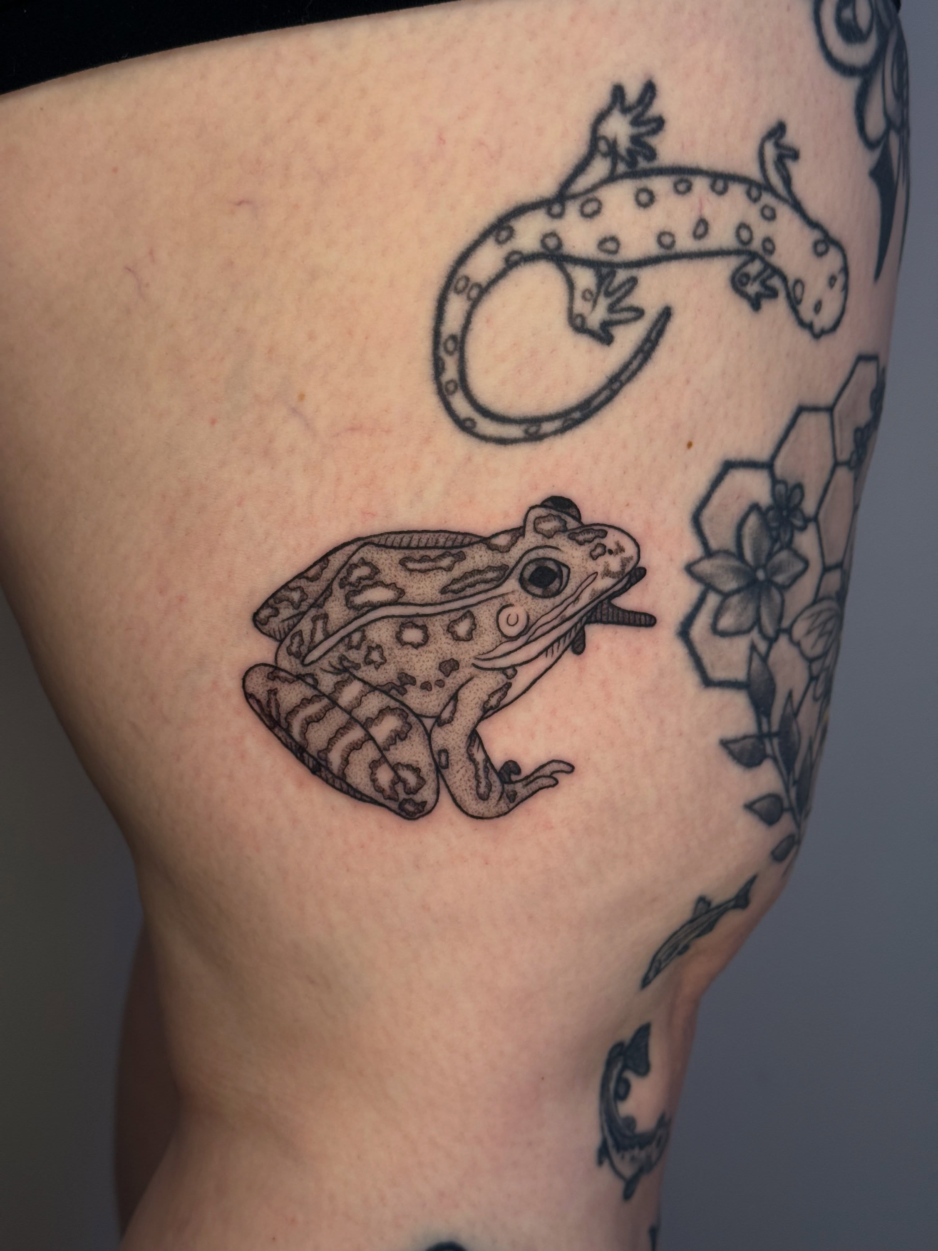 Tattoo by @chemilieon — black_and_grey