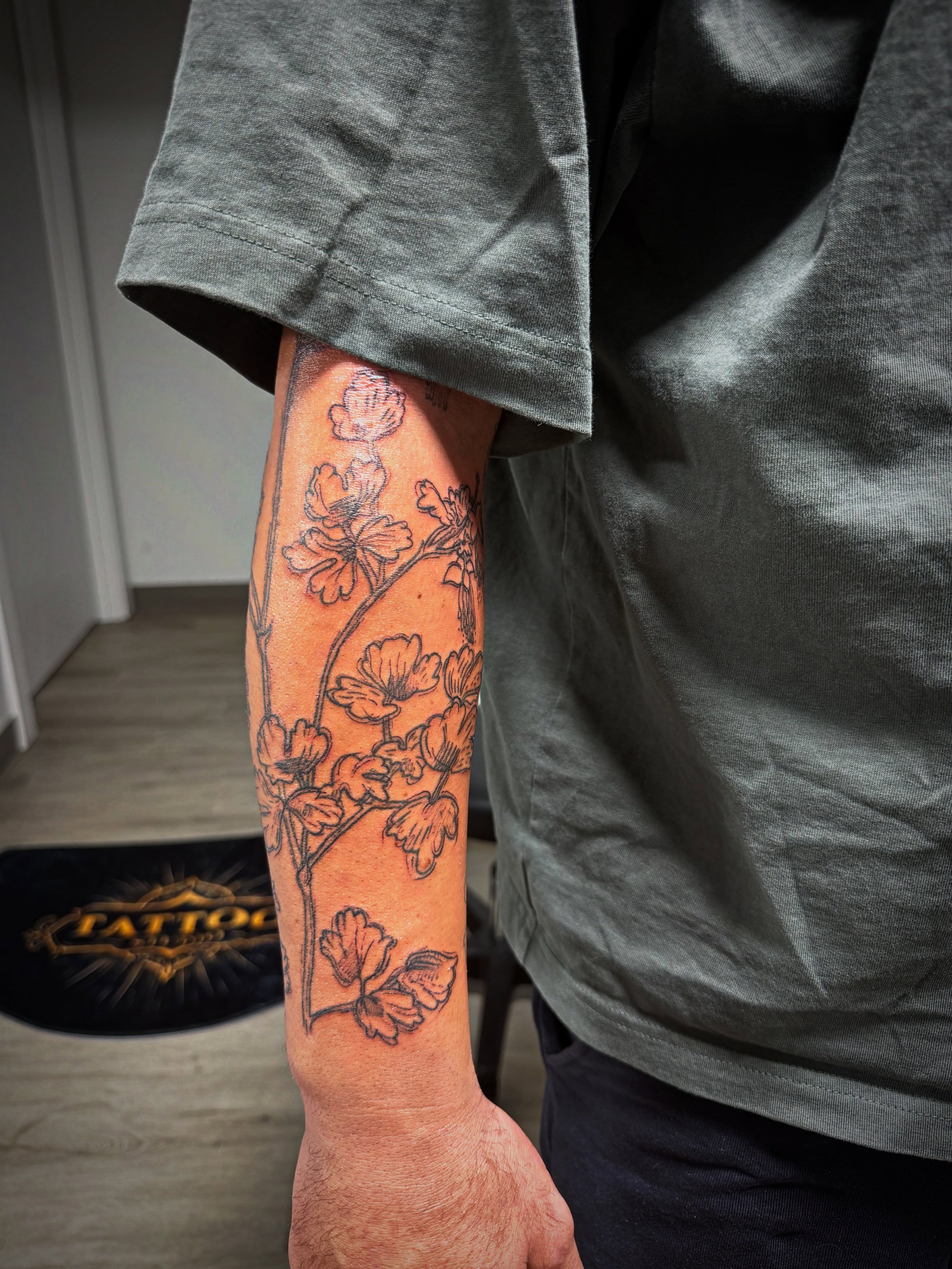 Tattoo by @tattoofuranina — black_and_grey