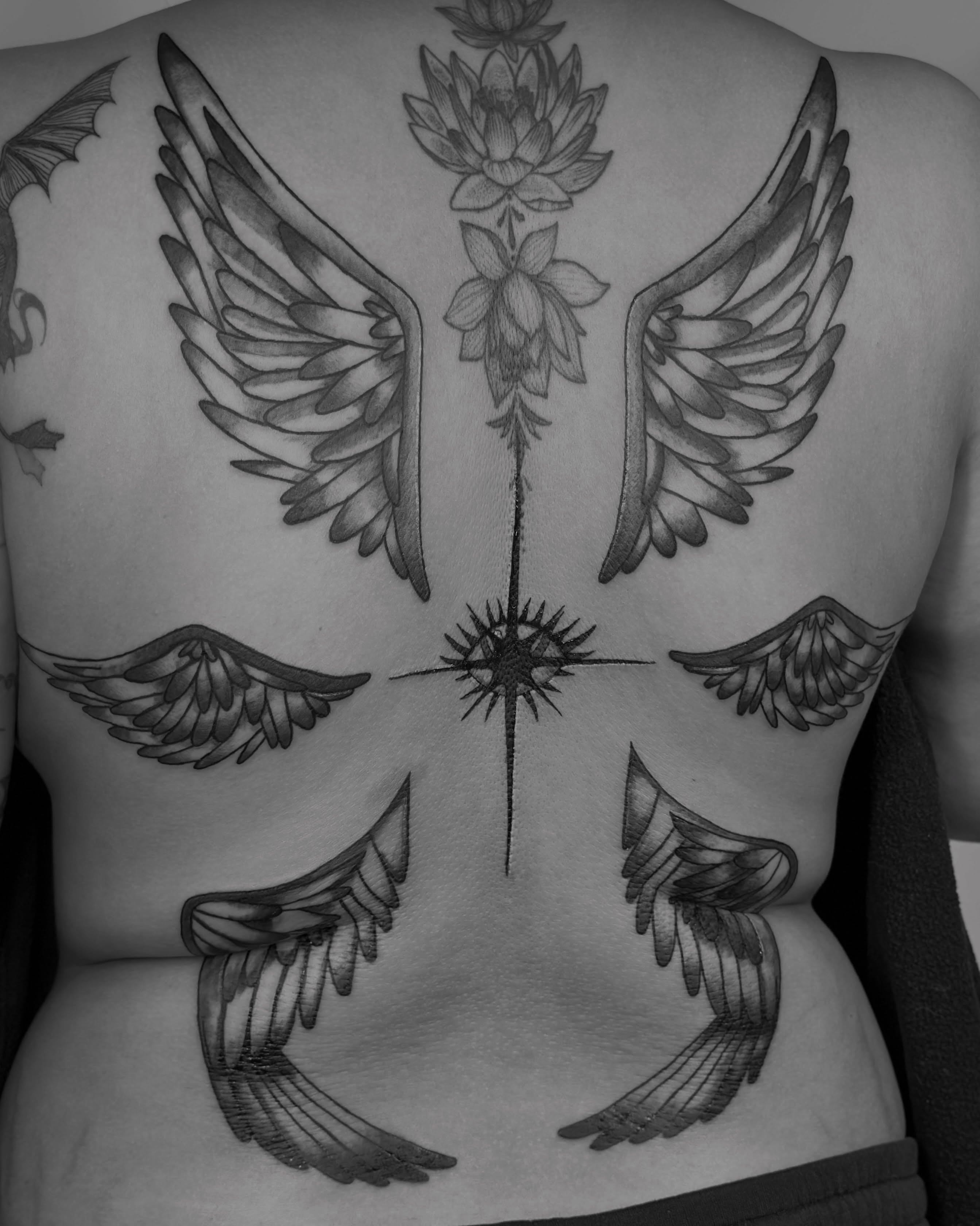 Tattoo by @alchemillia.tattoos — black_and_grey, geometric