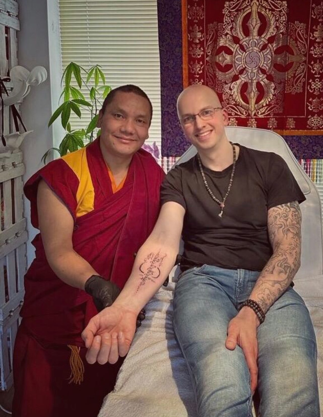 Geometric symbol geometric tattoo on the forearm by Lama *Tashi *Norbu, Emmen, Drenthe