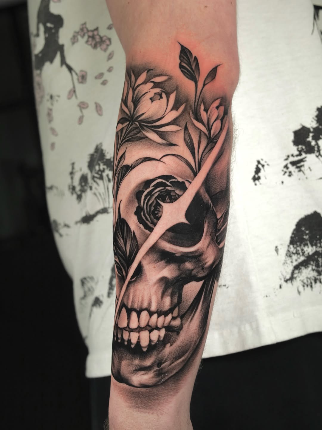Tattoo by @lys__ink — black_and_grey, realism
