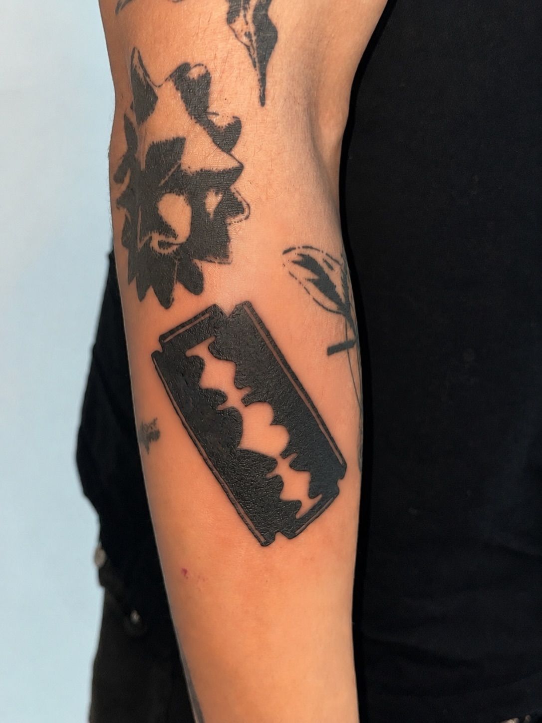 Tattoo by @kiijooya — black_and_grey