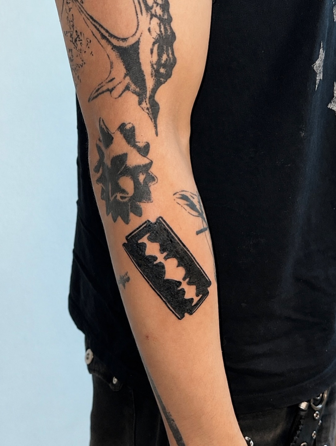 Tattoo by @kiijooya — black_and_grey