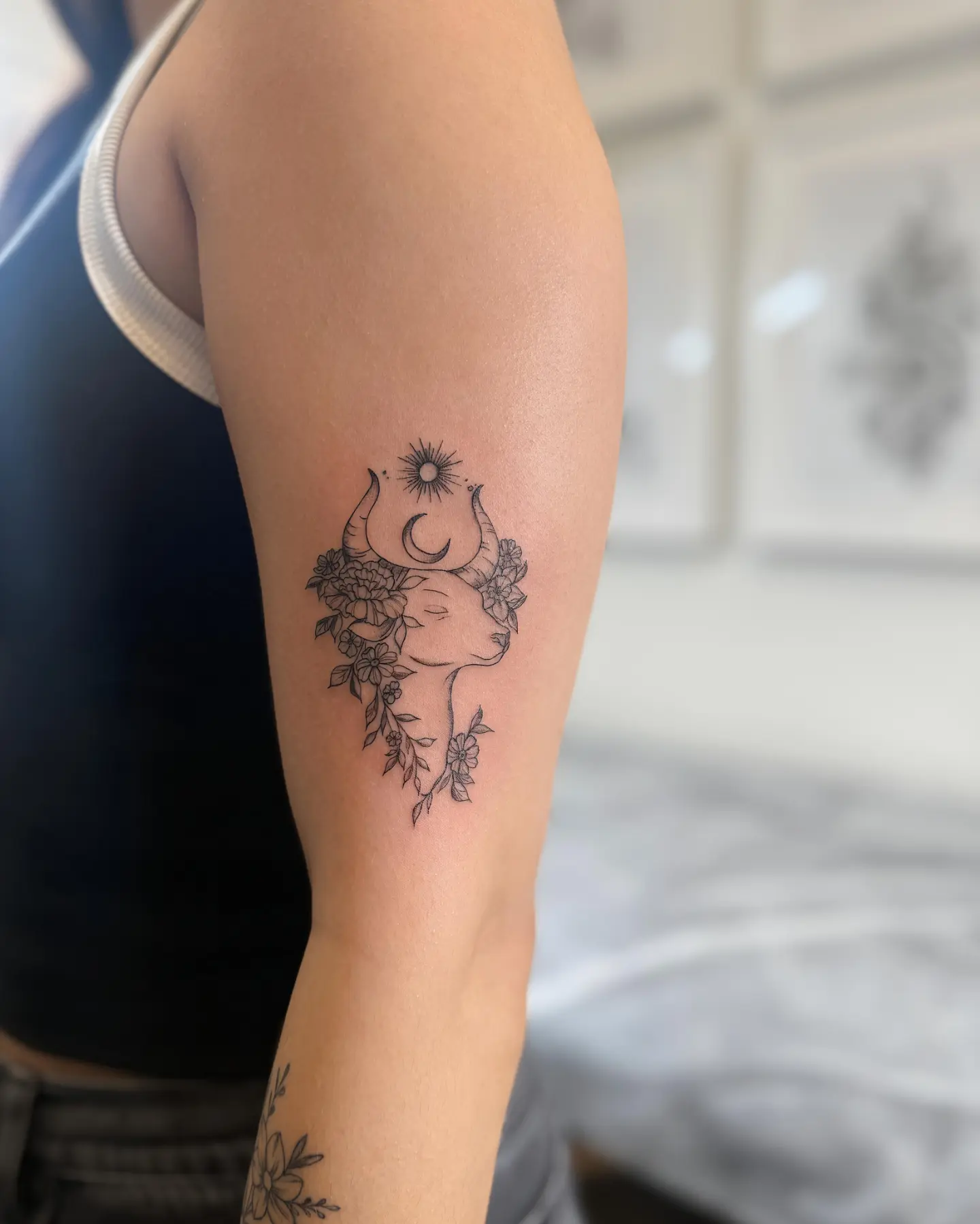 Tattoo by @liebe_tattoo — fine_line, ornamental