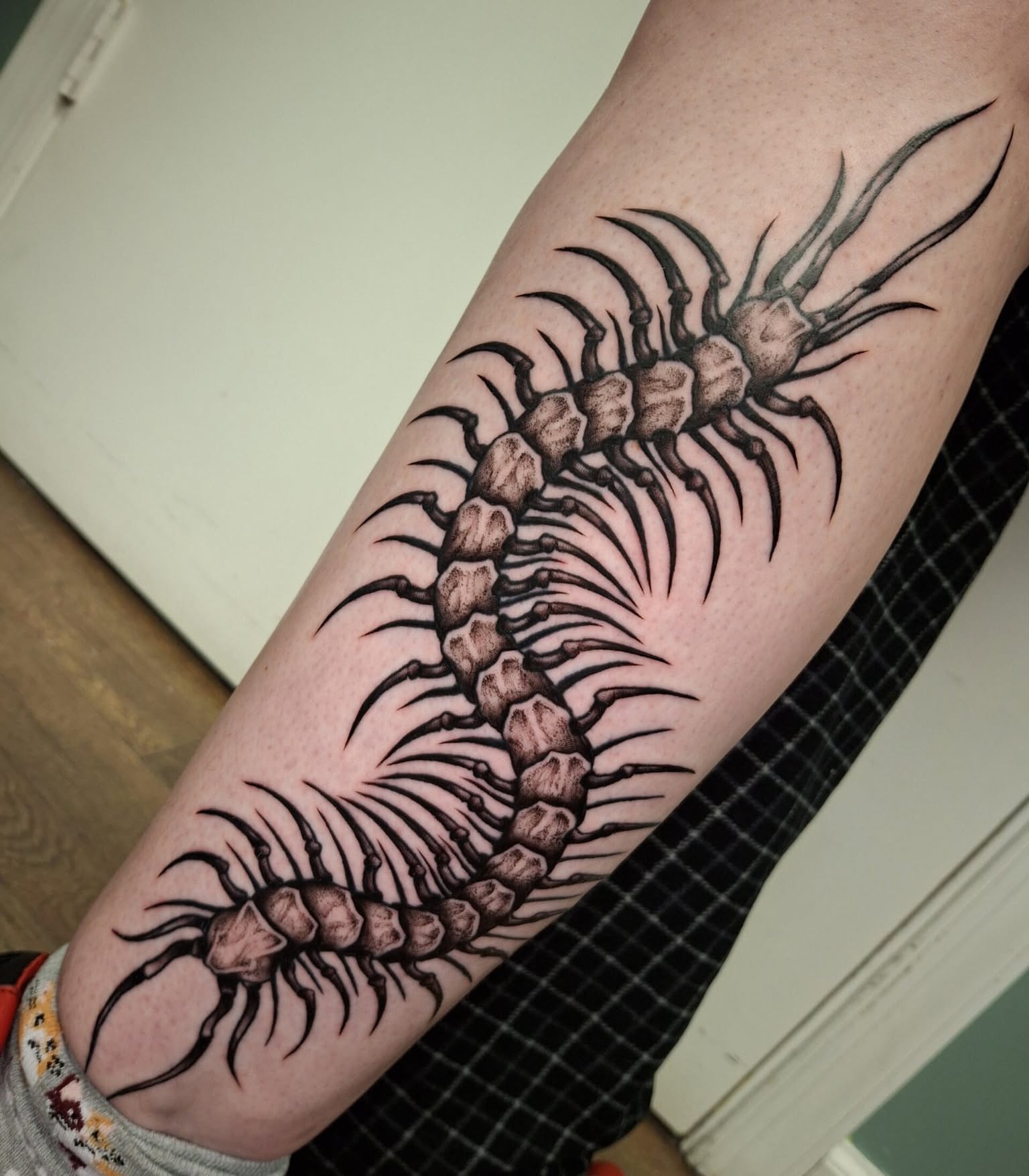Tattoo by @artisanbodypiercingandtattoo — black_and_grey