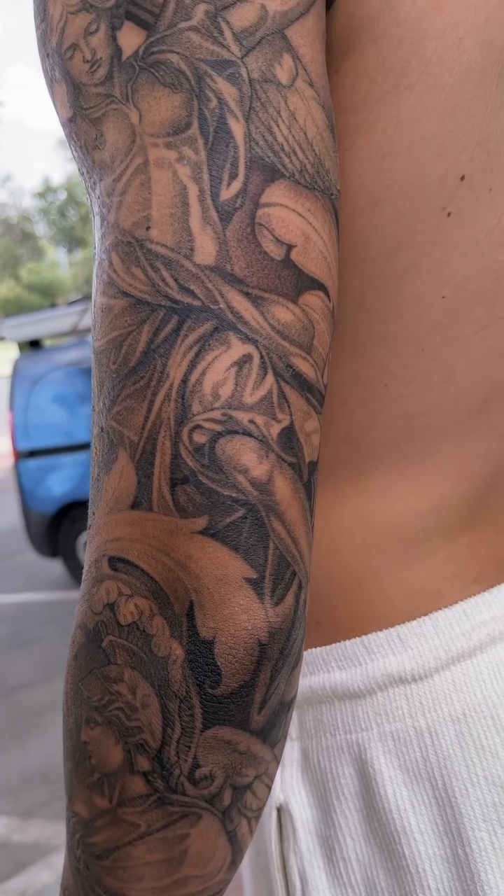 Classical figures and architectural elements realism tattoo by Viktor Govorukhin