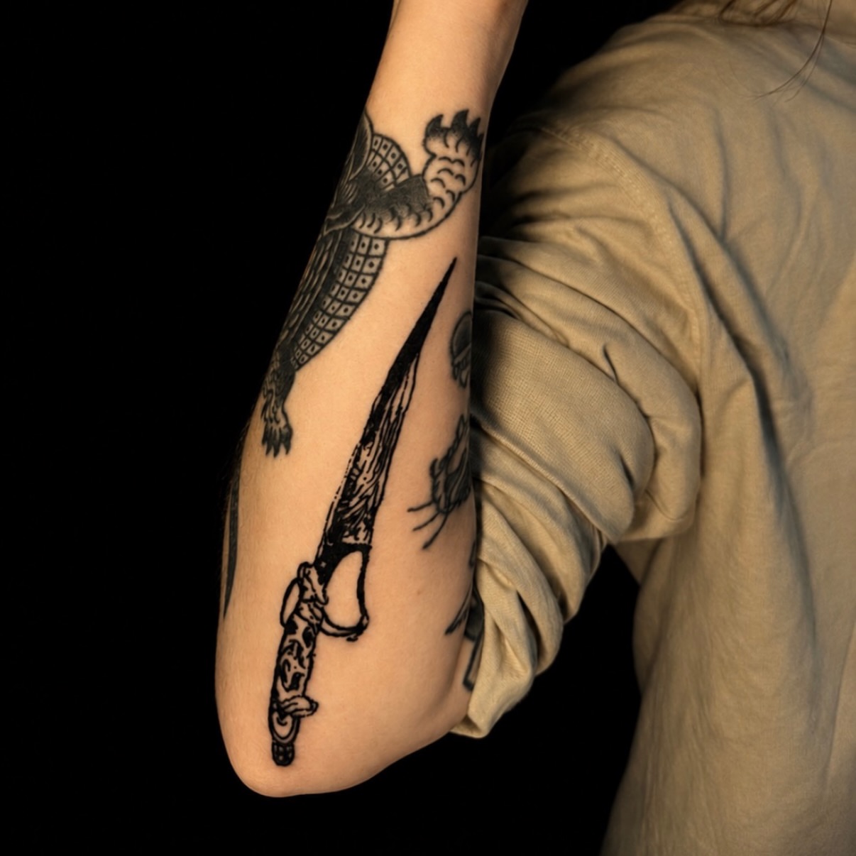 Tattoo by @matthew_makes_tattoos โ black_and_grey