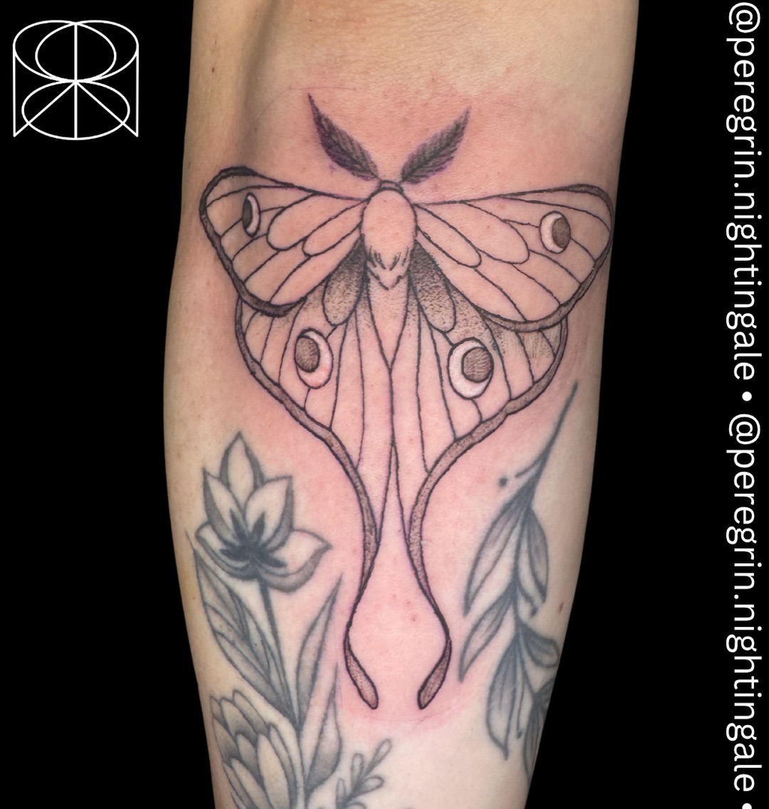 Tattoo by @peregrin.nightingale — black_and_grey
