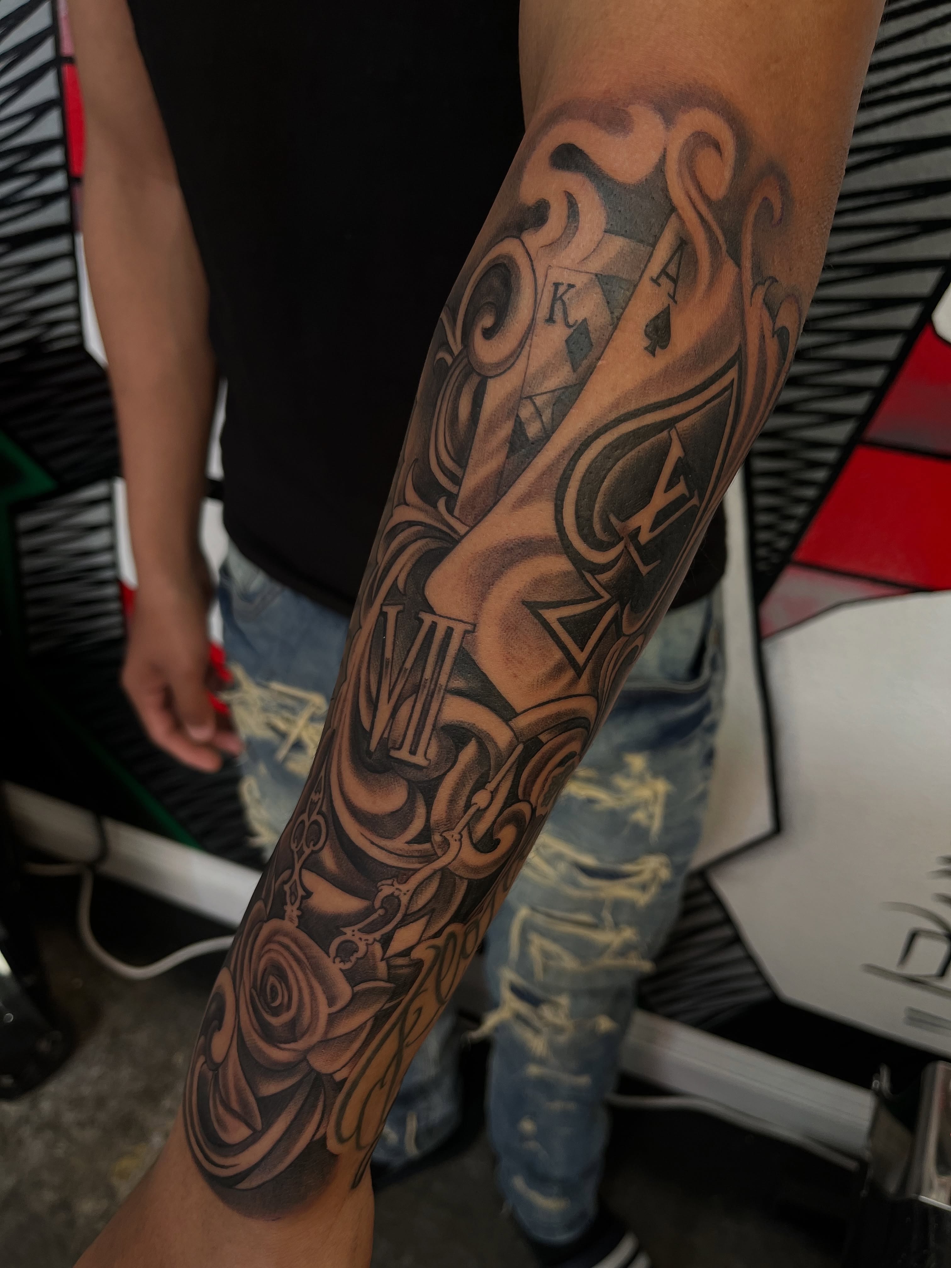 Tattoo by @kwetextatuajes — black_and_grey