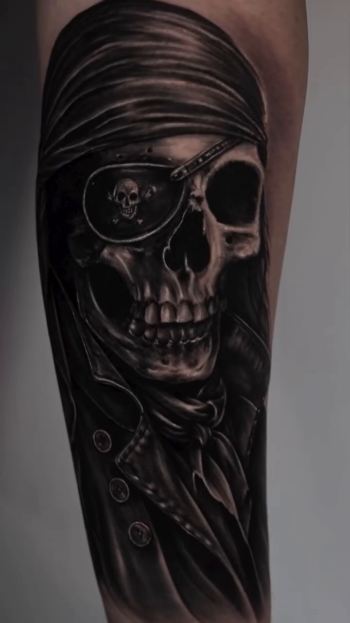 Tattoo by @facundogiltattoo — realism, black_and_grey