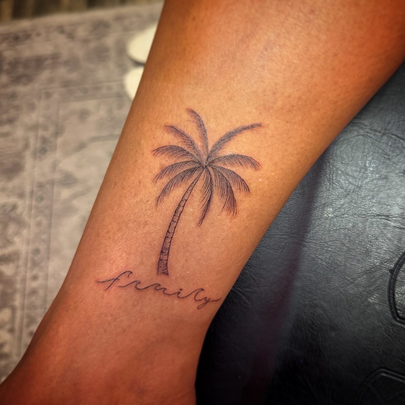 Tattoo by @evolveink.tattoos — black_and_grey