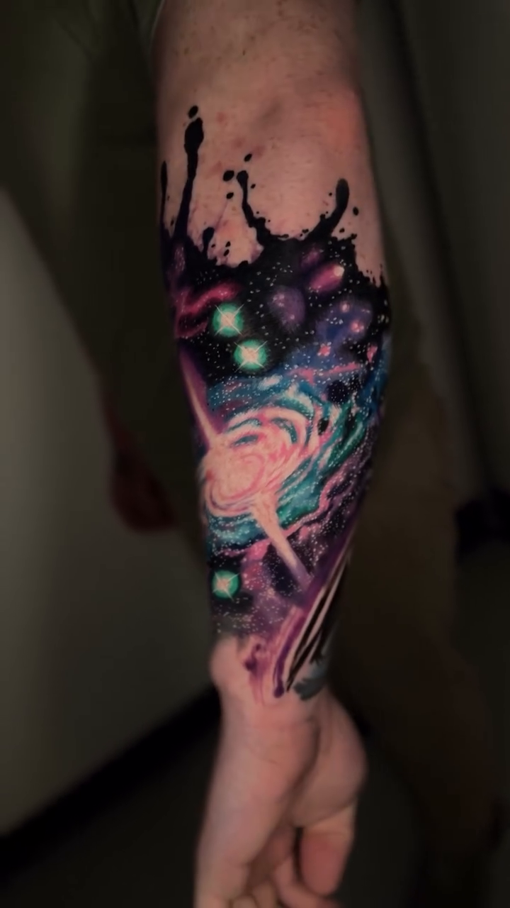 Tattoo by @varotattoos — realism, trash_polka