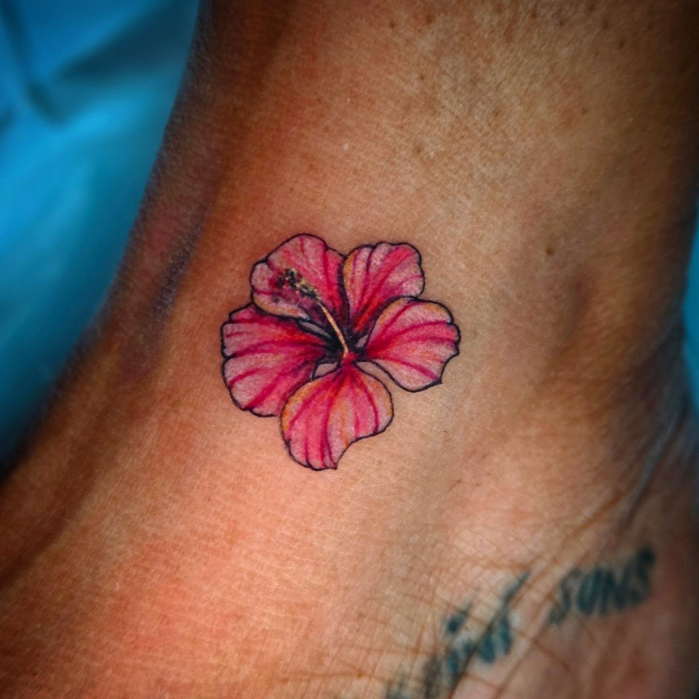 Tattoo by @kassyfiori — realism