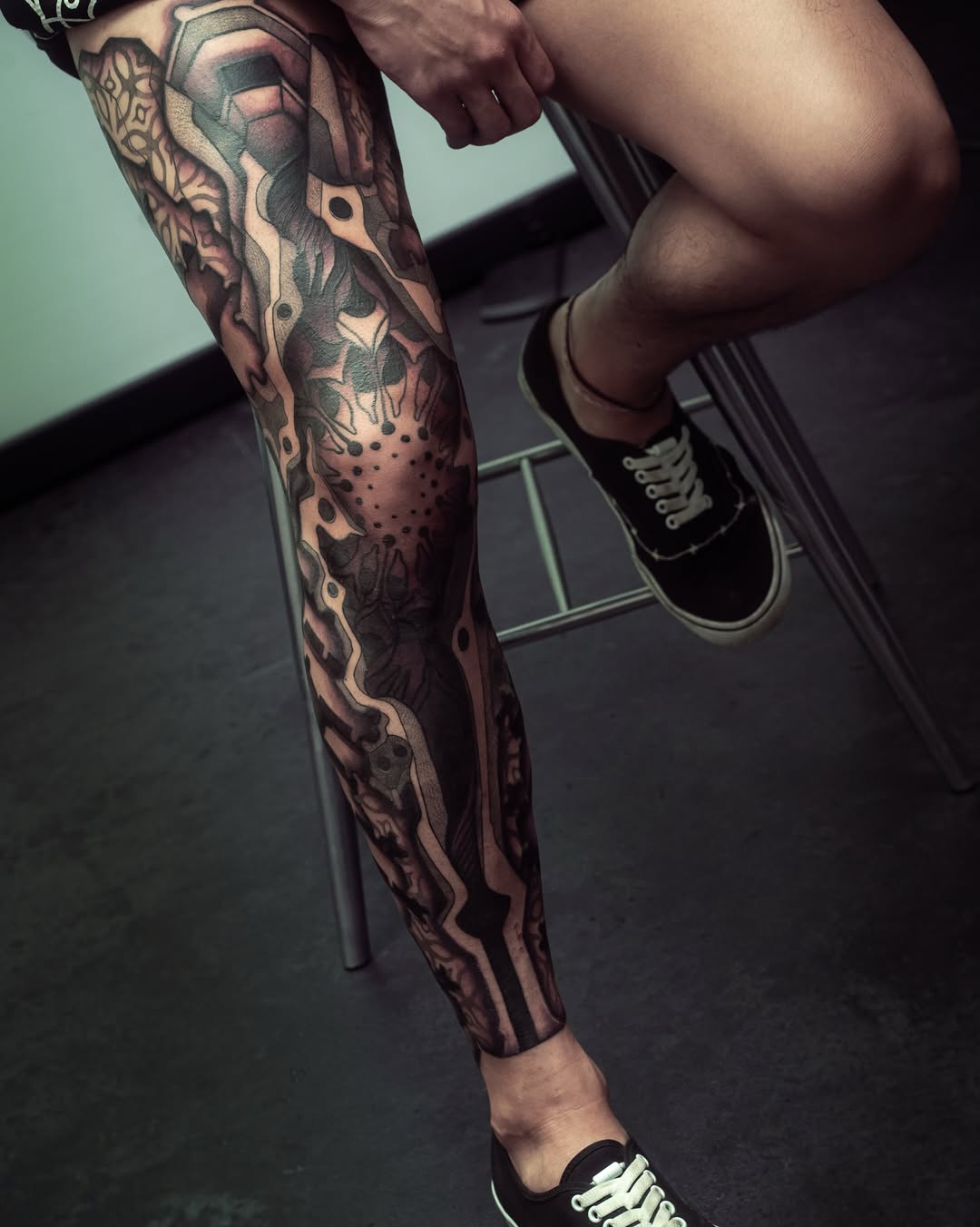 Tattoo by @josalinegreen — geometric