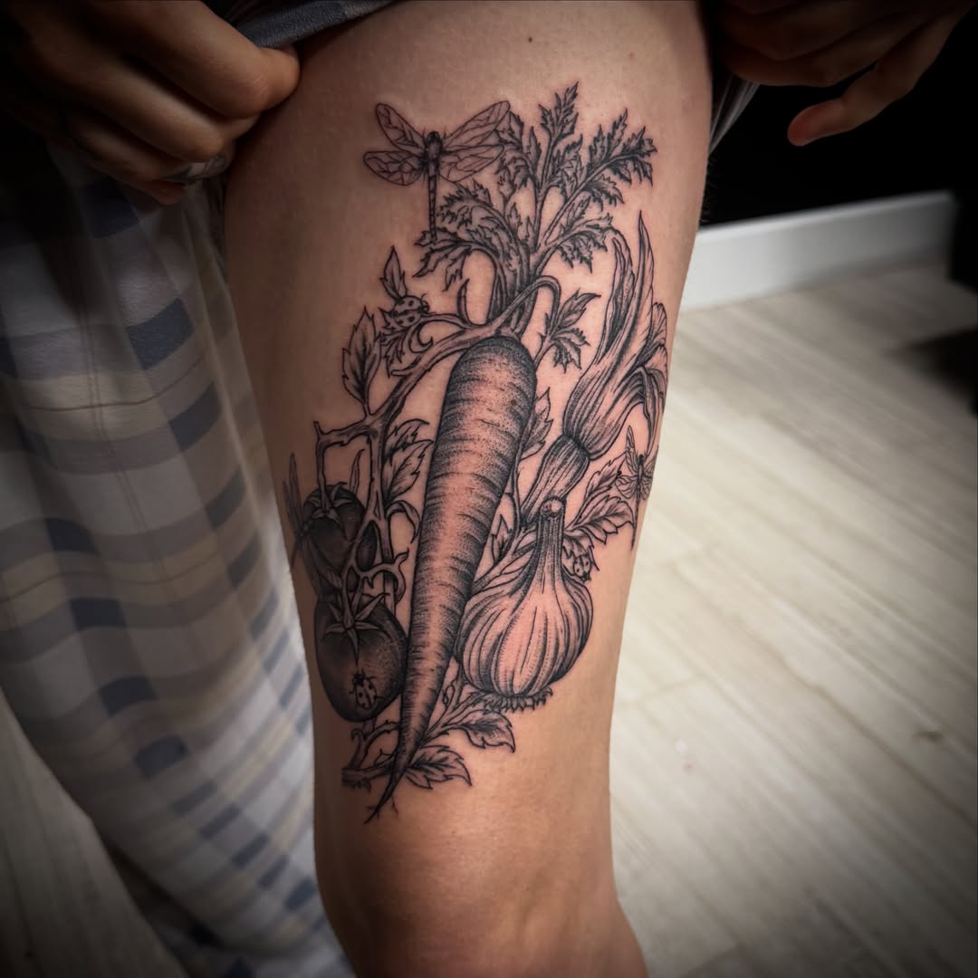 Tattoo by @selenamariatattoos — black_and_grey