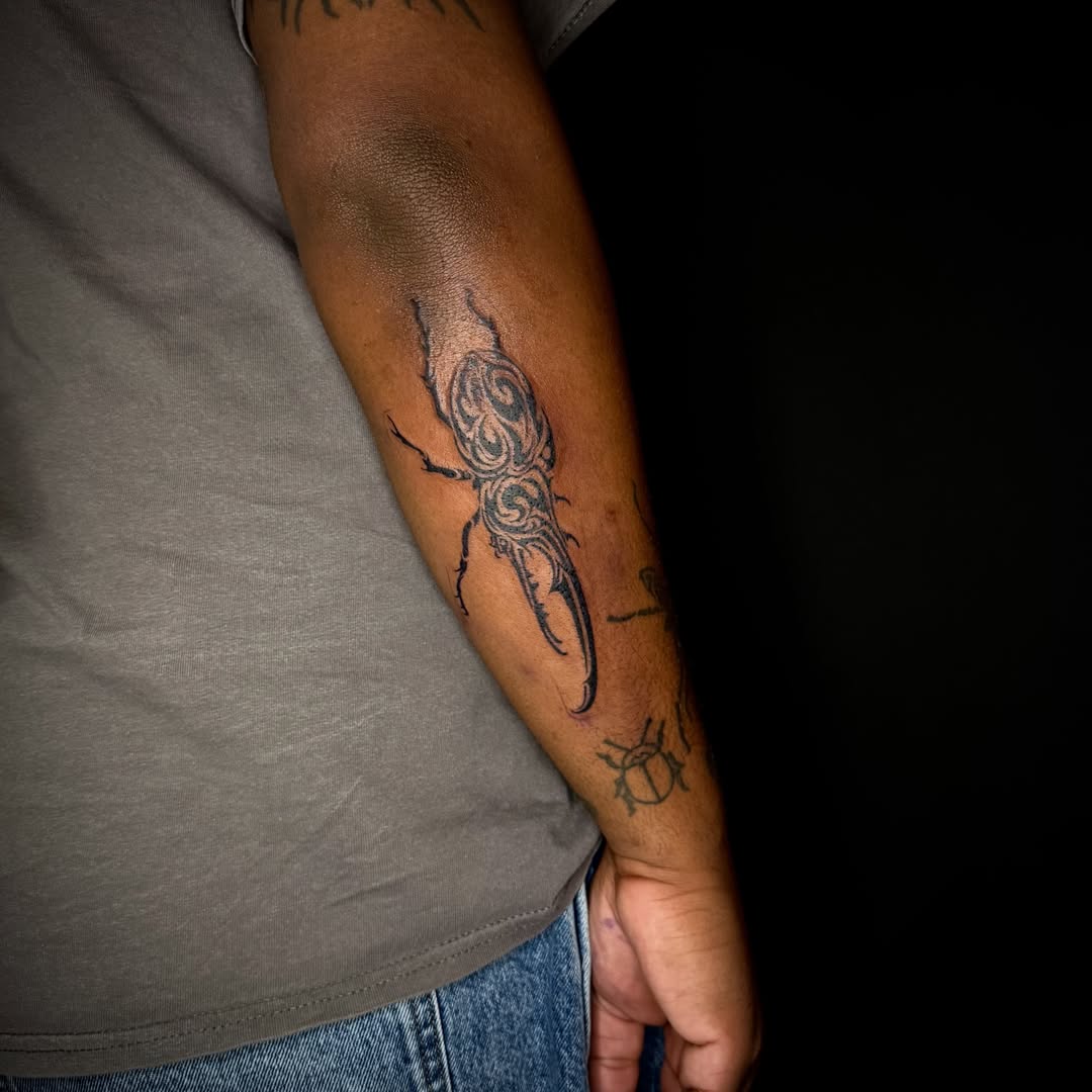 Stag beetle black and grey tattoo on the forearm by ๐๐ญ๐ฆ๐จ๐ณ๐ข โ๐๐ฆ๐จโ ๐ฆต