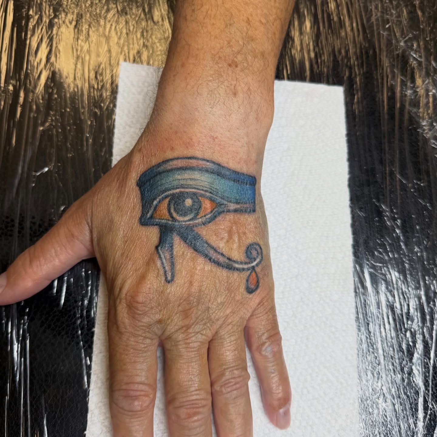 Eye of horus neo-traditional tattoo on the hand by Chuckthegirl