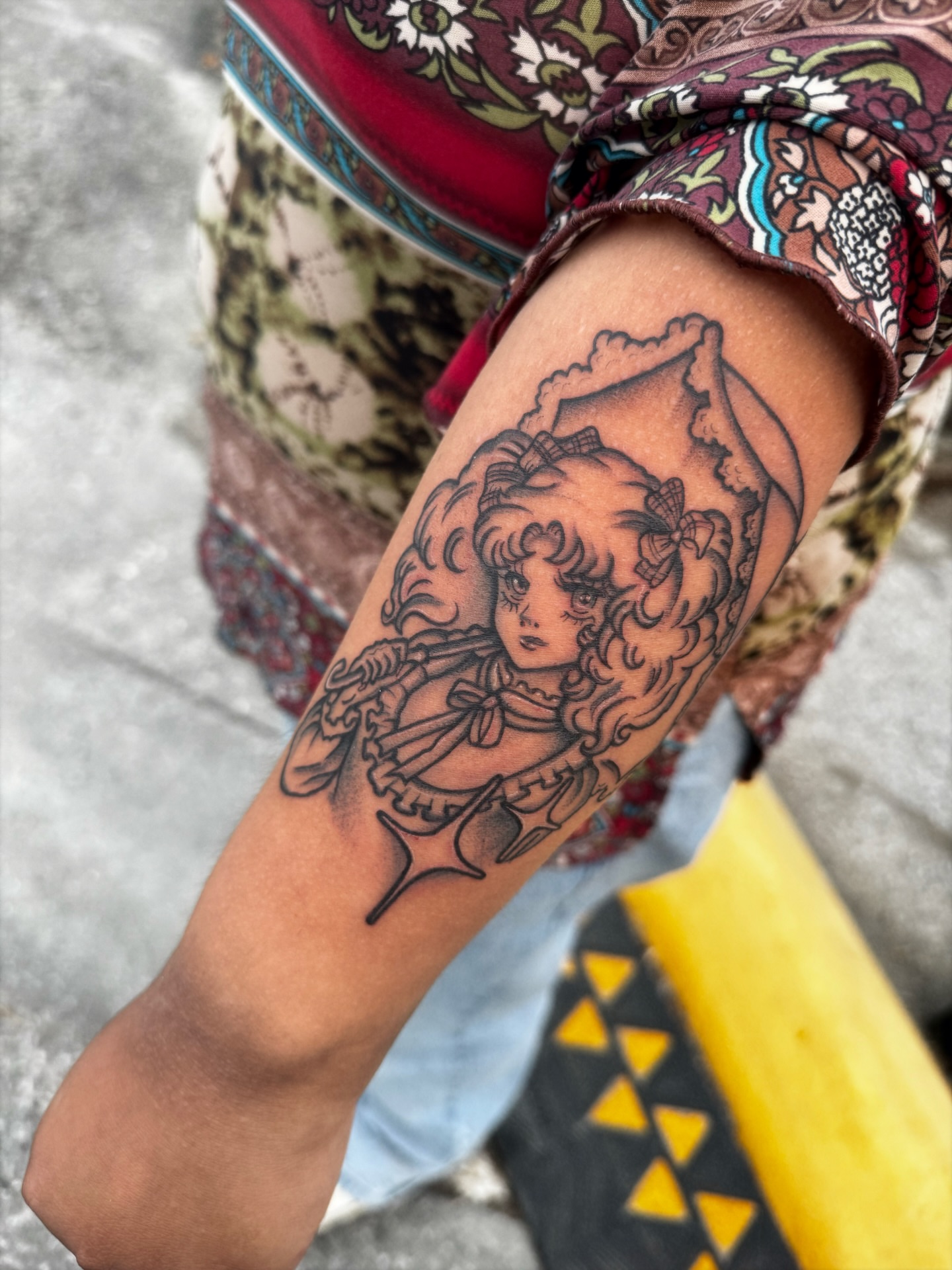 Vintage girl black and grey tattoo on the forearm by 🕸️EC🥷🏼🌁🇲🇽🕸️