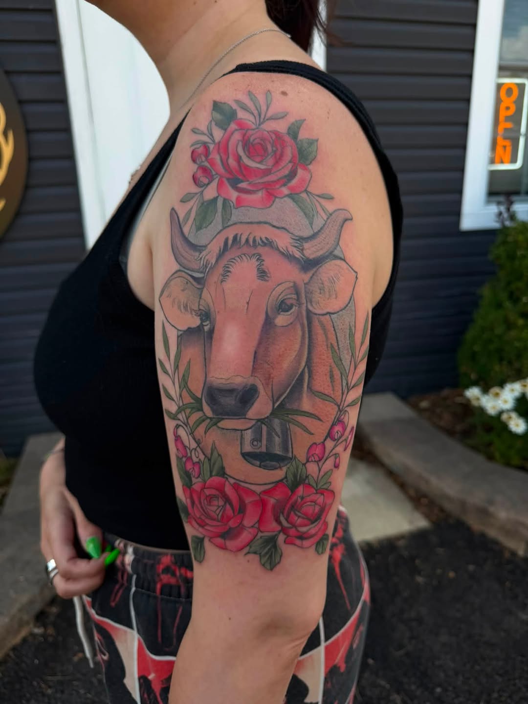 Tattoo by @flora_and_fauna_tattoos — realism, color