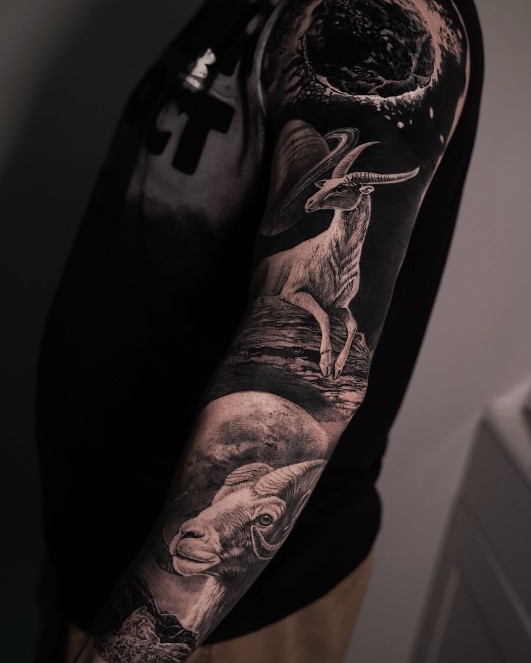 Tattoo by @italonanais — realism, black_and_grey