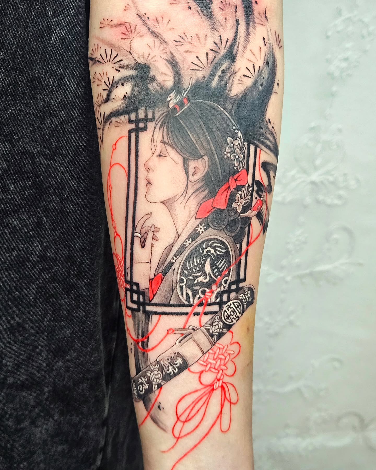Geisha with sword japanese irezumi tattoo on the forearm by Tattooer Hermin 허민