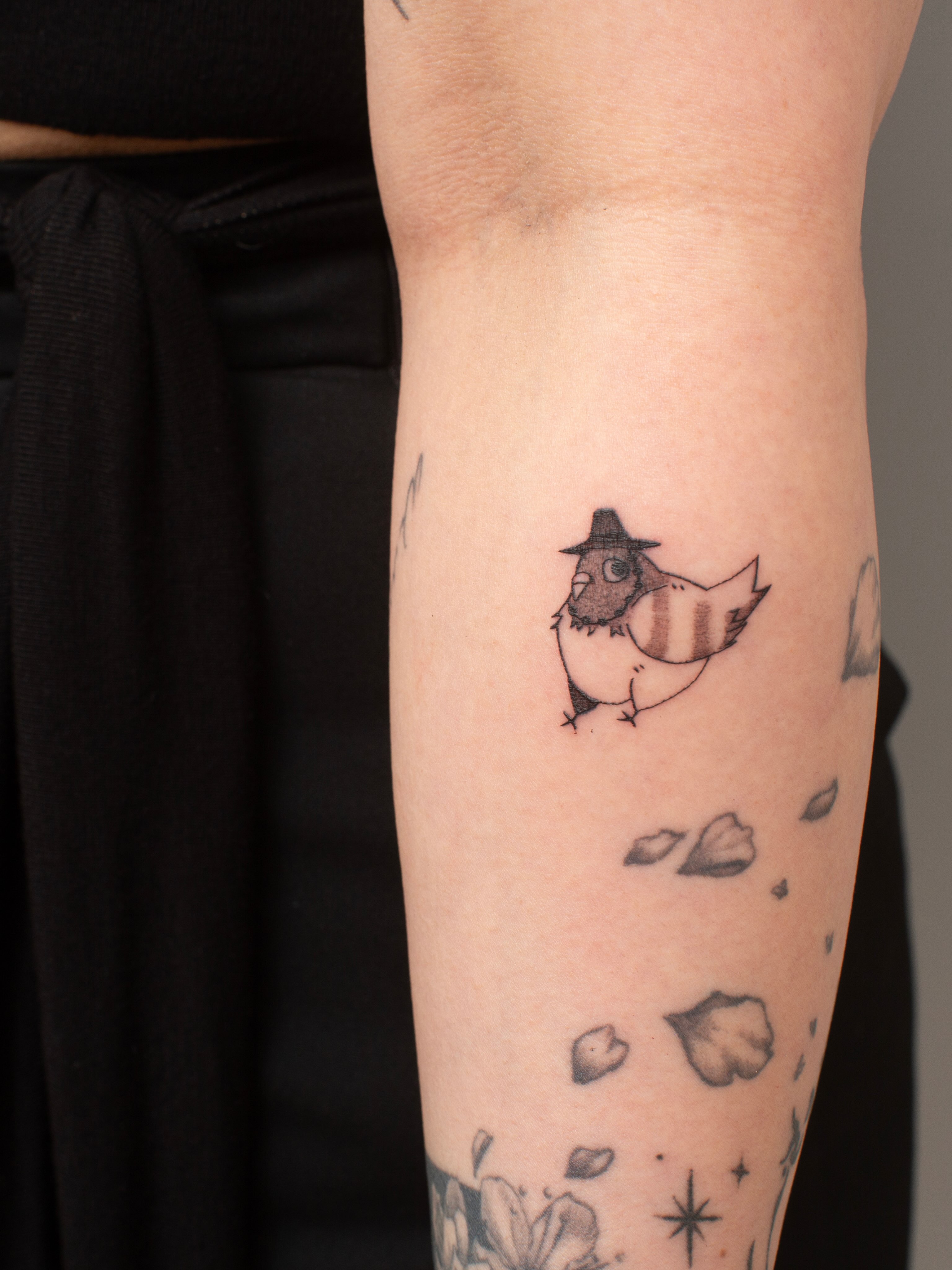 Tattoo by @taeyeon_sseuda — black_and_grey