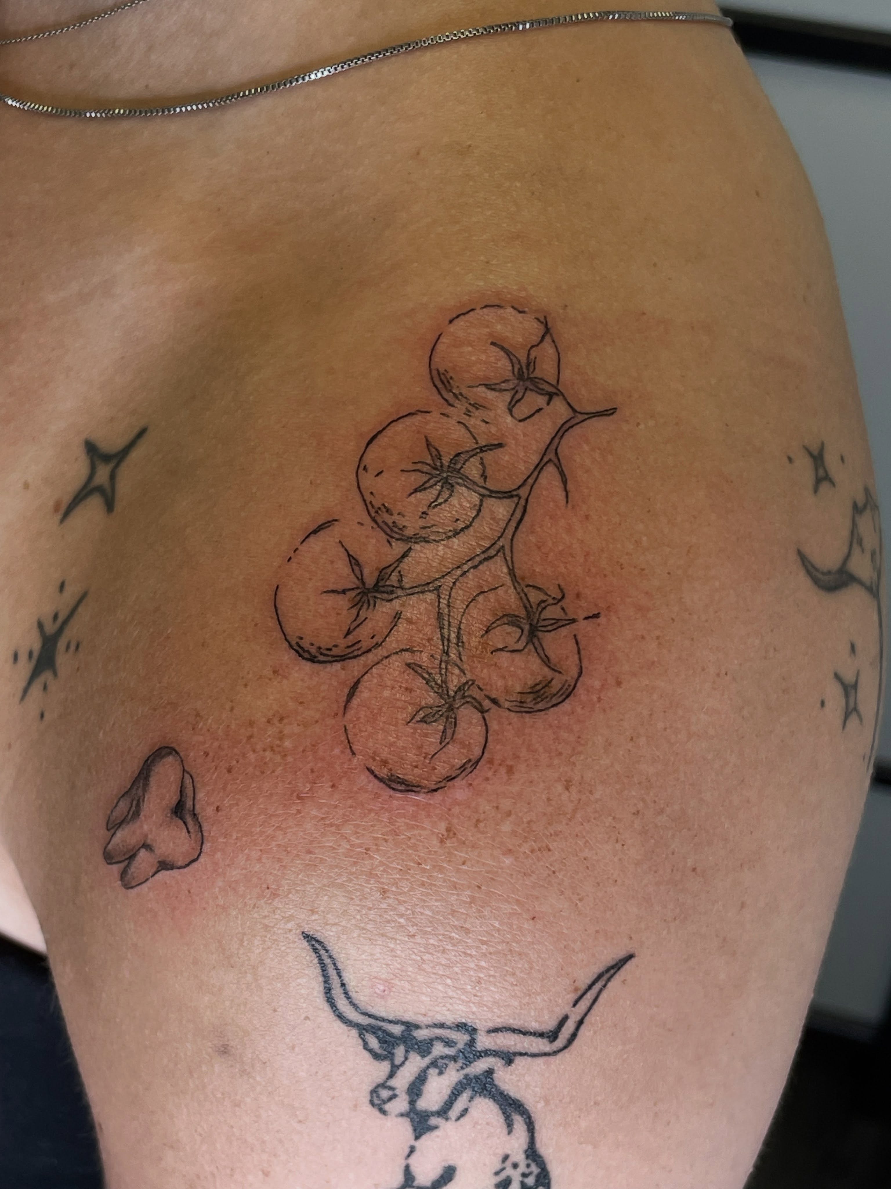 Tattoo by @gelclarktattoos — black_and_grey