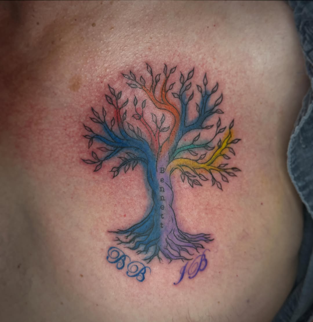 Family tree dotwork tattoo on the ribs by sᴋᴇᴛᴄʜᴇᴅ