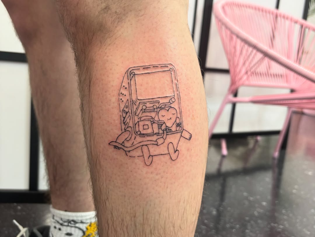 Jeep minimalist tattoo on the leg by Mickey