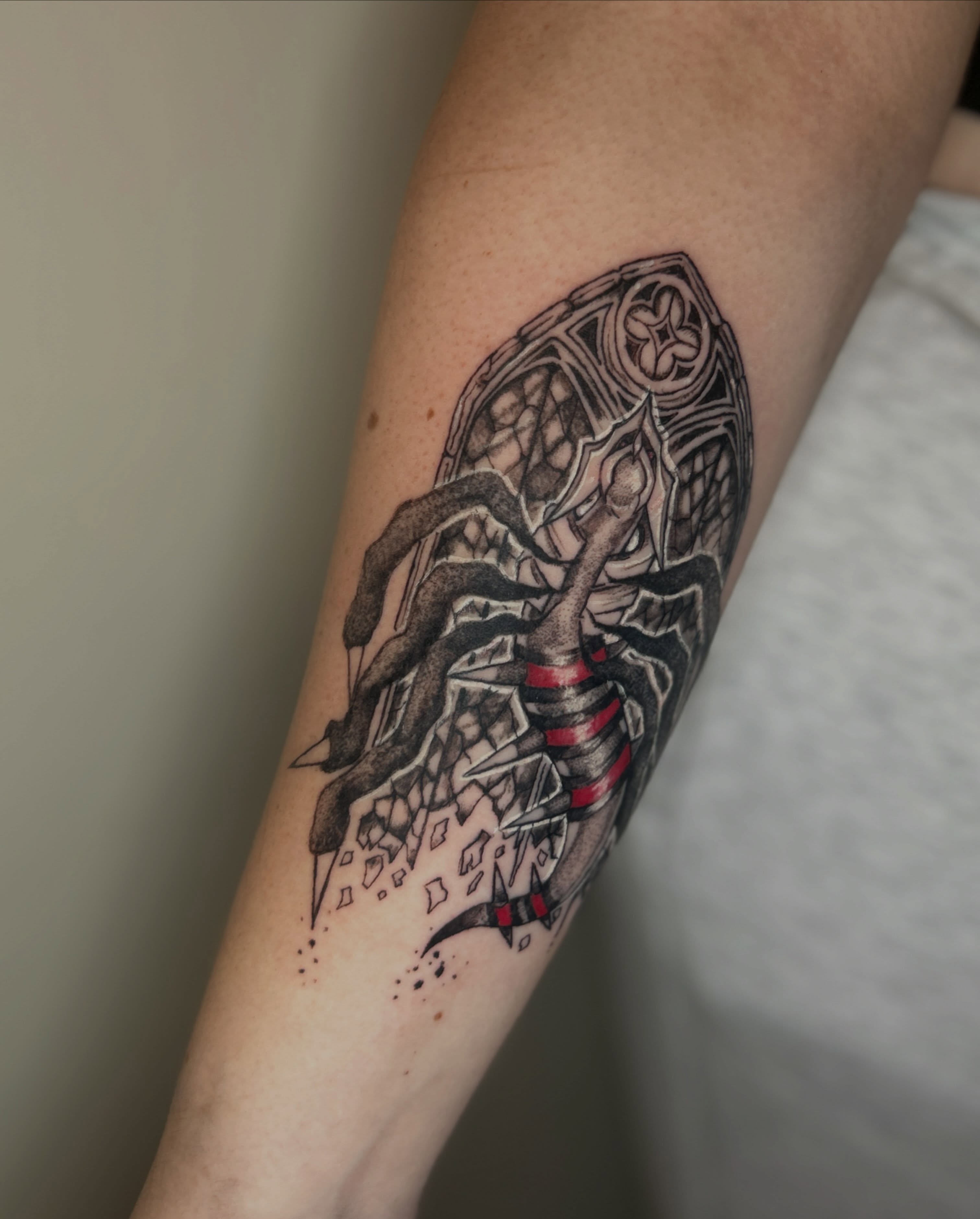 Tattoo by @alleytatts_ — geometric