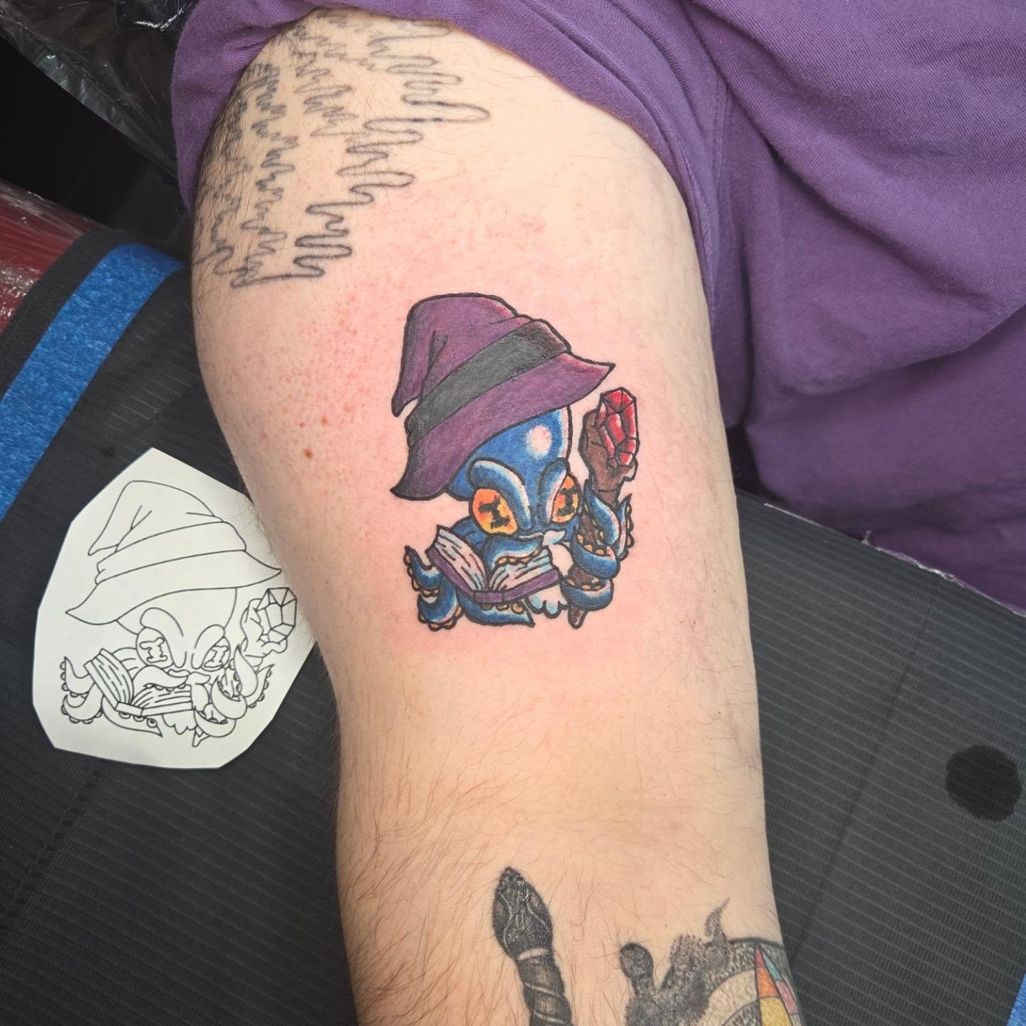 Wizard dotwork tattoo on the thigh by Chaz Escobar