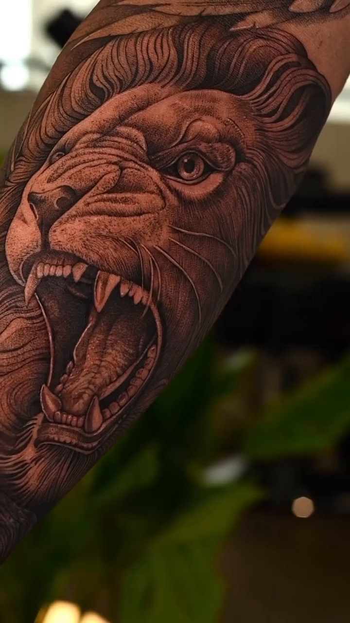 Tattoo by @guritattedyou — realism, black_and_grey
