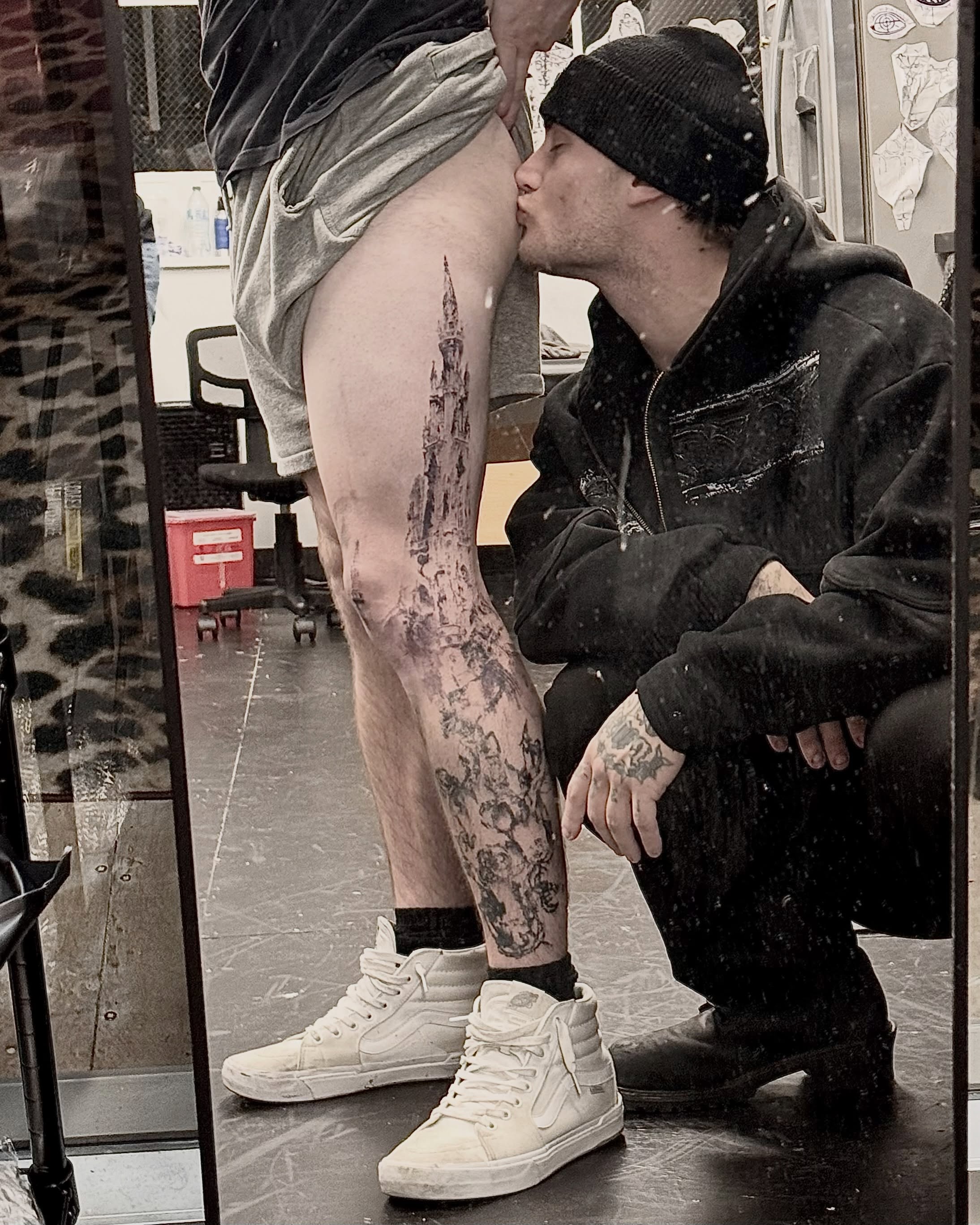 Castle black and grey tattoo on the thigh by @douohv