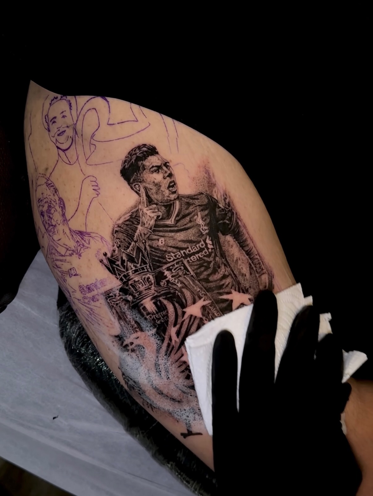 Tattoo by @noir_ink.tattookorat — realism