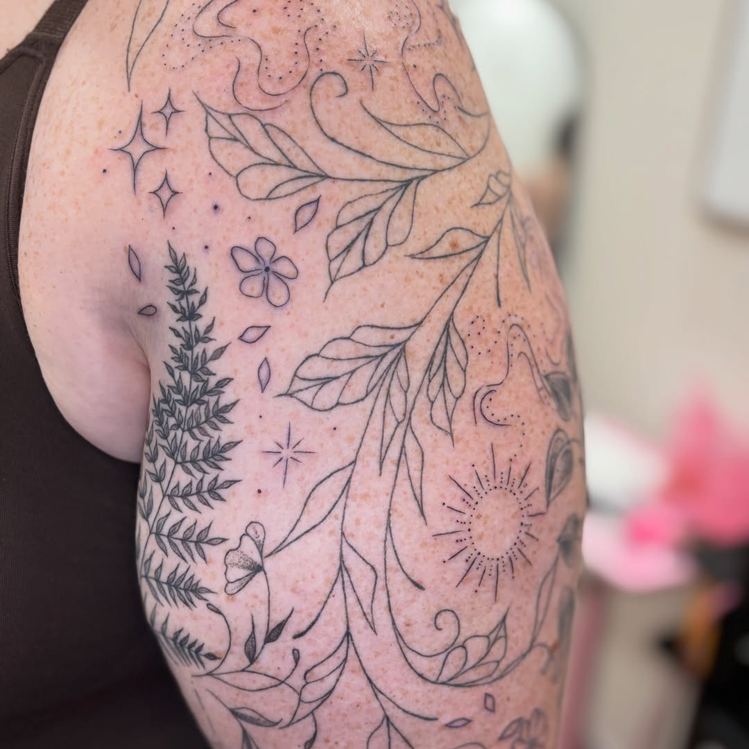 Tattoo by @athenaartistrytattoostudio — fine_line, dotwork