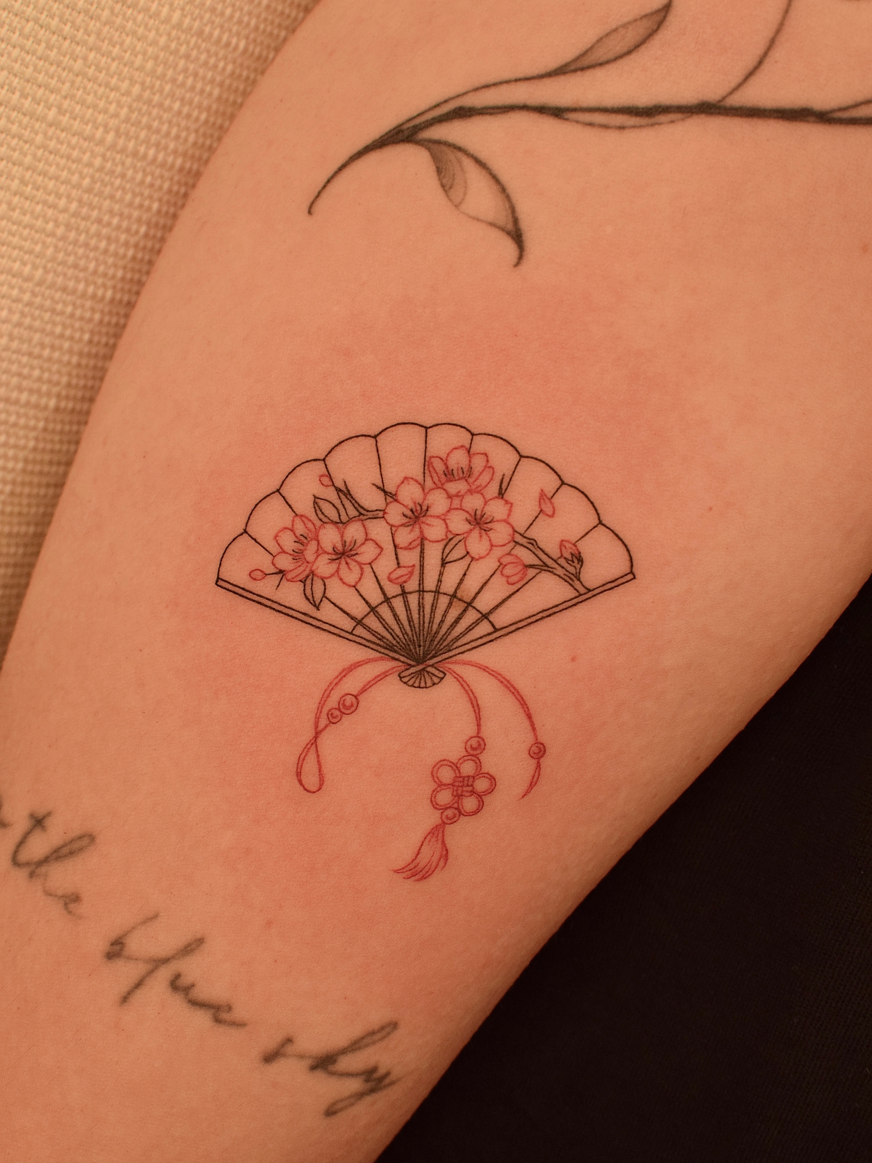 Tattoo by @tattooer_jina — fine_line