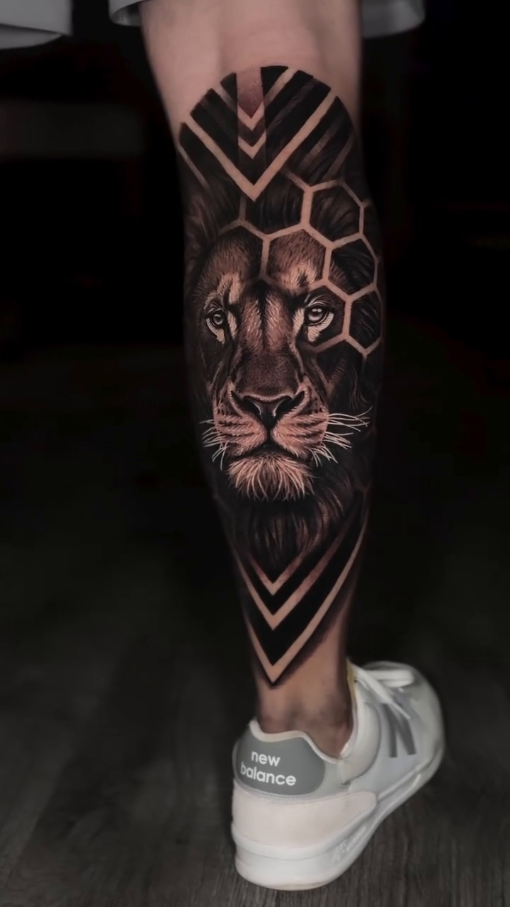 Tattoo by @samuellimbertitattoos — realism, geometric
