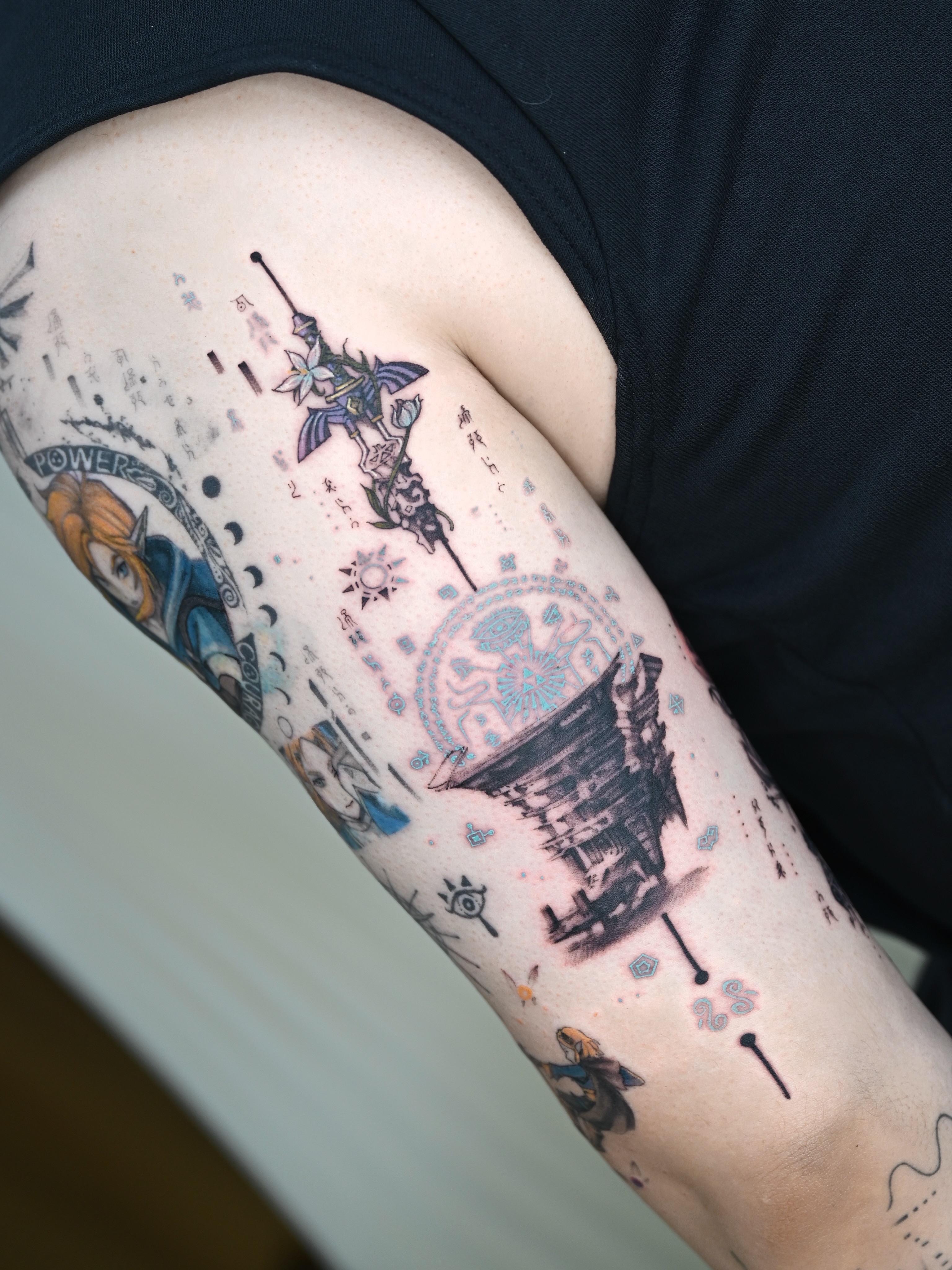 Tattoo by @kimi_tattooist — dotwork, illustrative