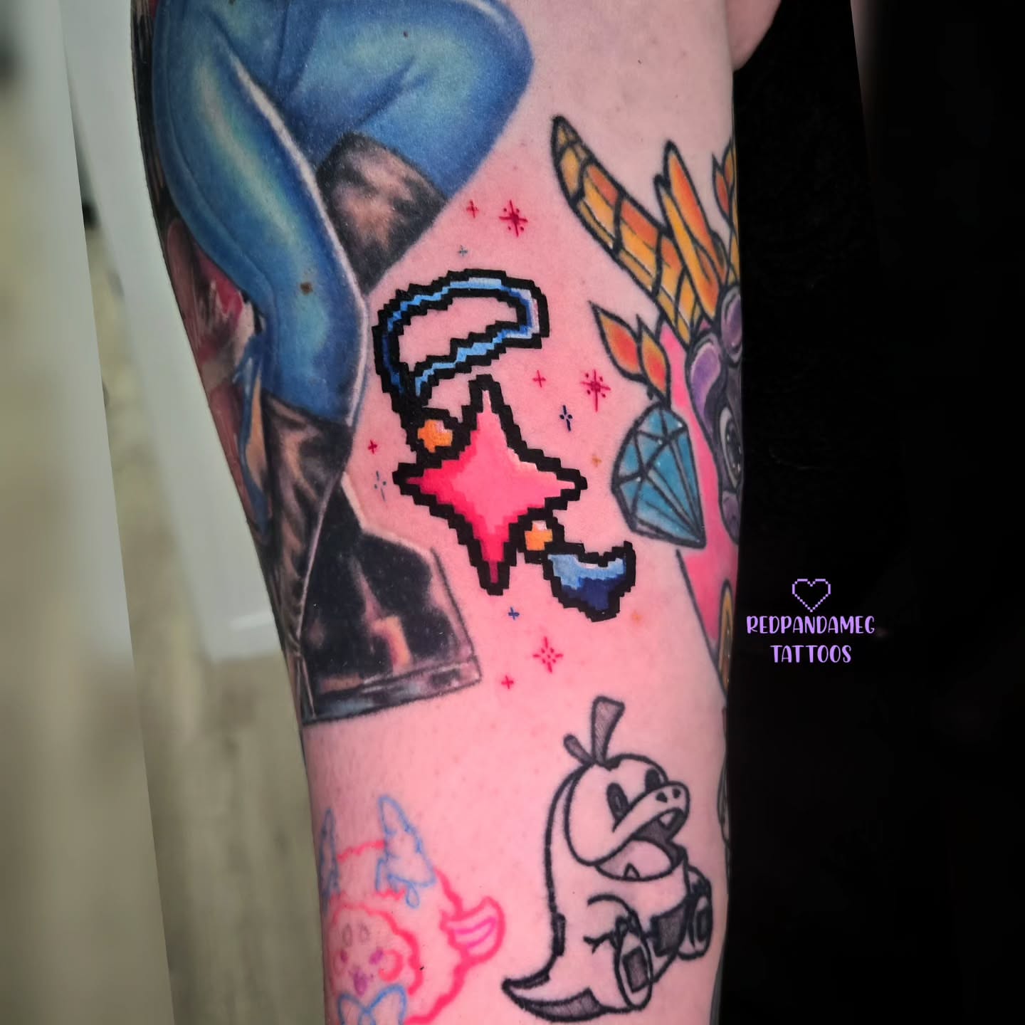 Tattoo by @redpandameg β dotwork