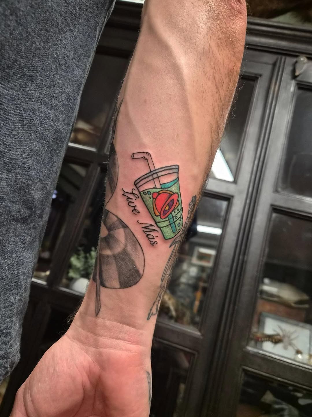 Tattoo by @teresarosetattoos โ new_school