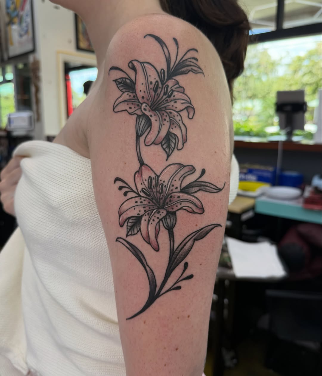Tattoo by @thablackbradpitt — black_and_grey
