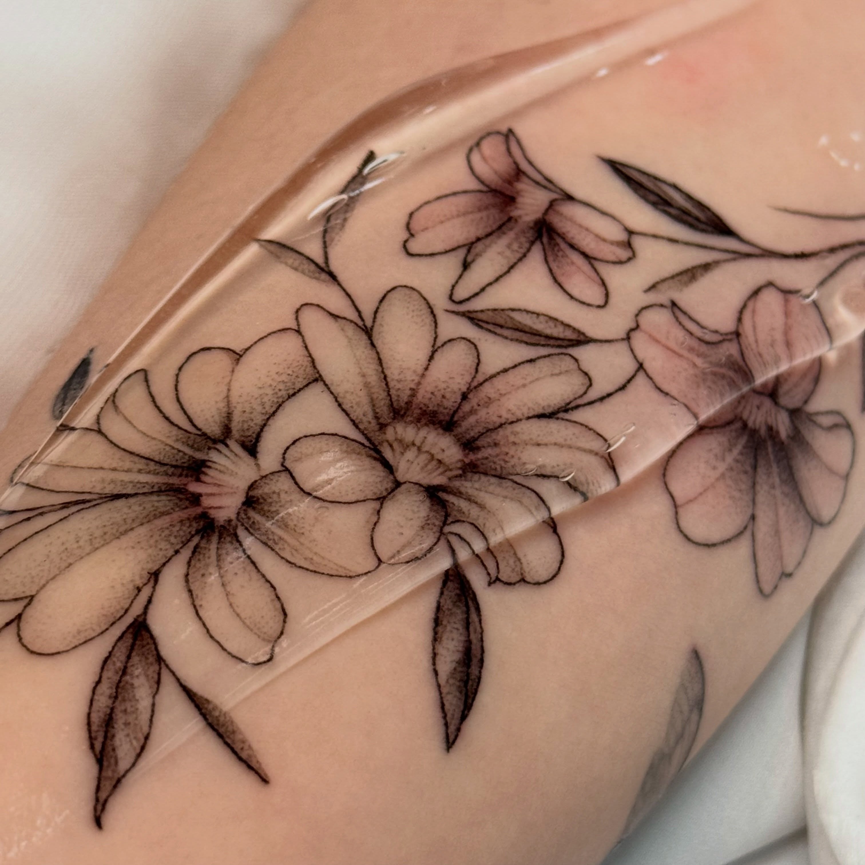 Tattoo by @lulu.ttttttt — black_and_grey