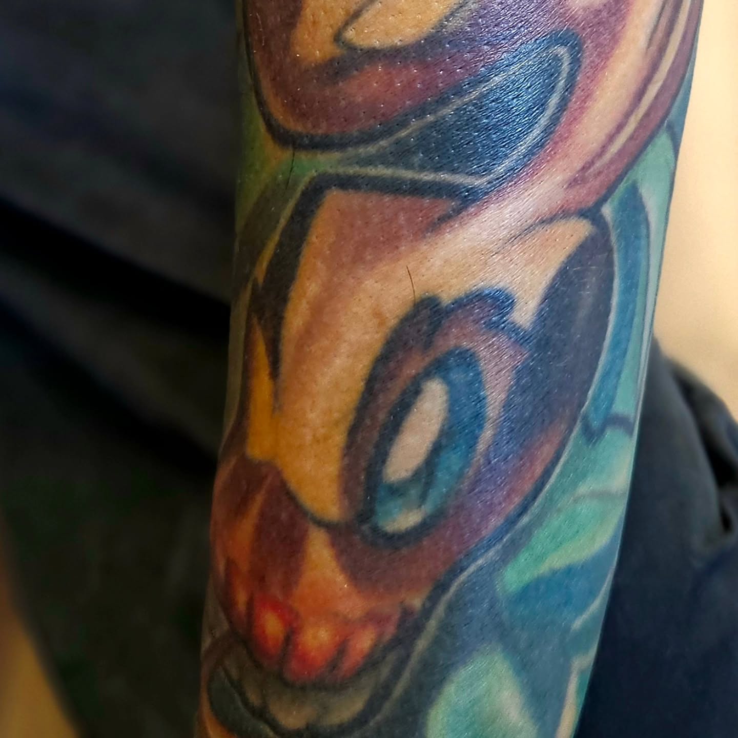 Abstract design dotwork tattoo on the forearm by Edward Argibay