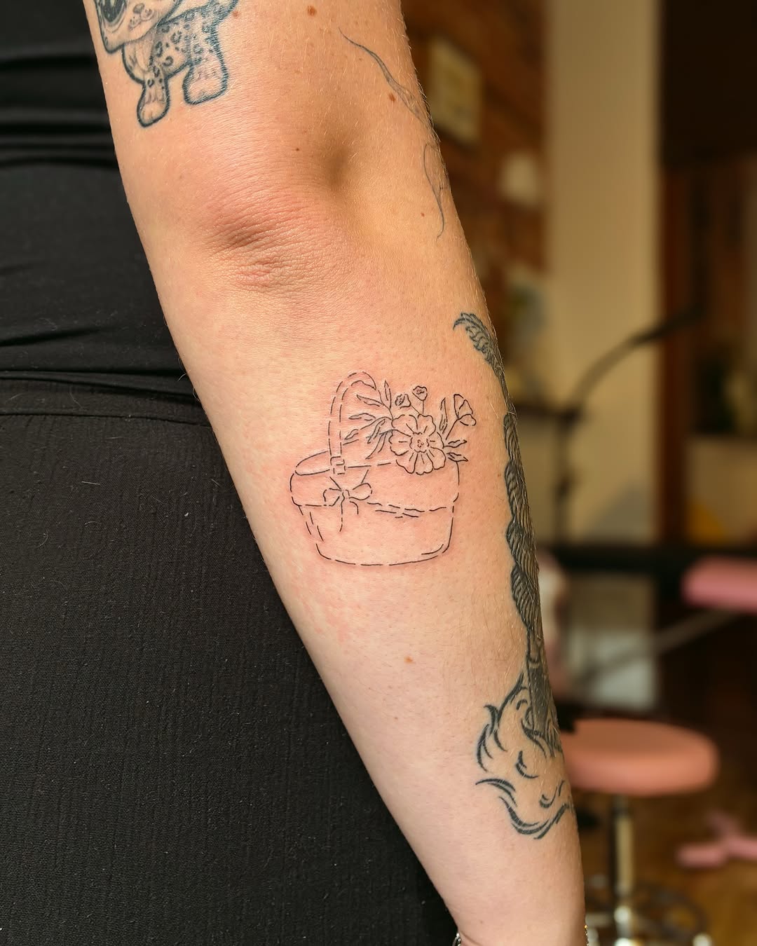 Tattoo by @lajusteligne — black_and_grey